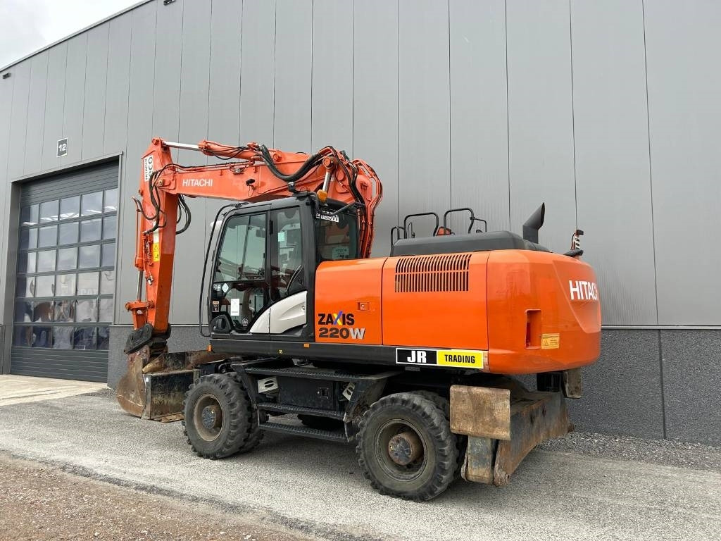 Hitachi ZX220W-5B - Kolesové rýpadlo: obrázok 3 Hitachi ZX220W-5B - Kolesové rýpadlo: obrázok 3