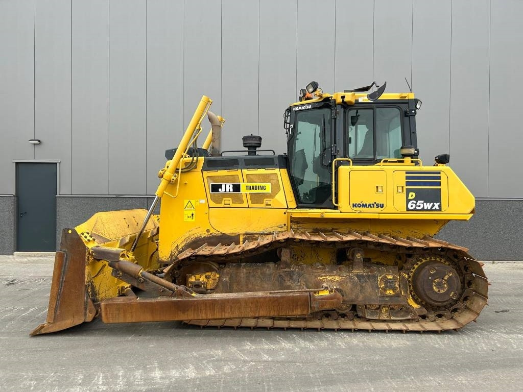 Komatsu D 65 WX-18 - Buldozér: obrázok 2 Komatsu D 65 WX-18 - Buldozér: obrázok 2