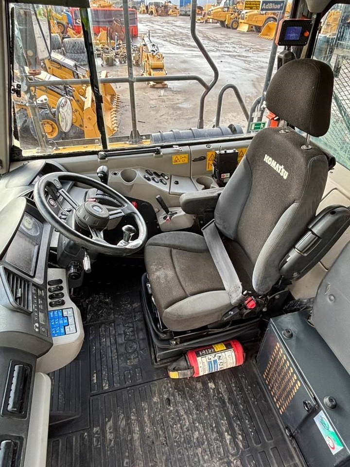 Ťahačový kĺbový damper Komatsu HM 400-5: obrázok 10