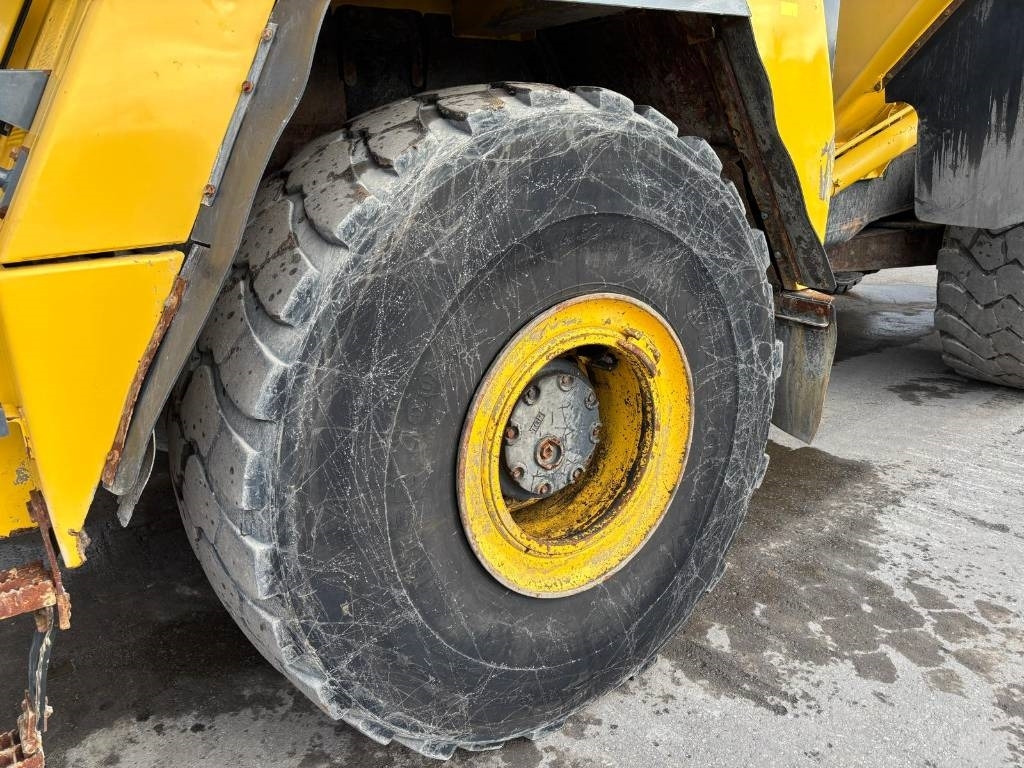 Ťahačový kĺbový damper Komatsu HM 400-5: obrázok 17