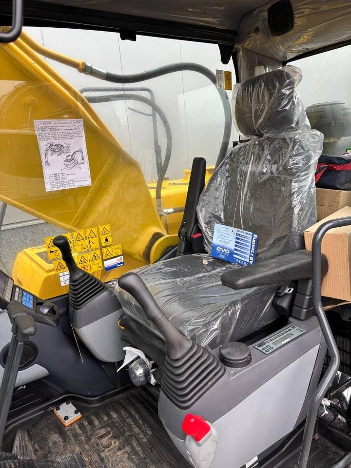 Nový Pásové rýpadlo Komatsu PC 210-10M0 (New / Non CE Certified): obrázok 10 Nový Pásové rýpadlo Komatsu PC 210-10M0 (New / Non CE Certified): obrázok 10