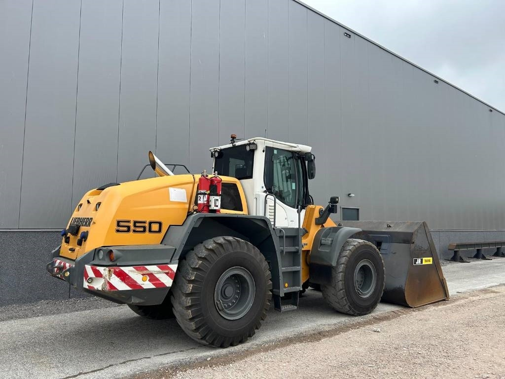Liebherr L 550 (Comes with High-tip - Mit Hochkipper) - Kolesový nakladač: obrázok 5 Liebherr L 550 (Comes with High-tip - Mit Hochkipper) - Kolesový nakladač: obrázok 5