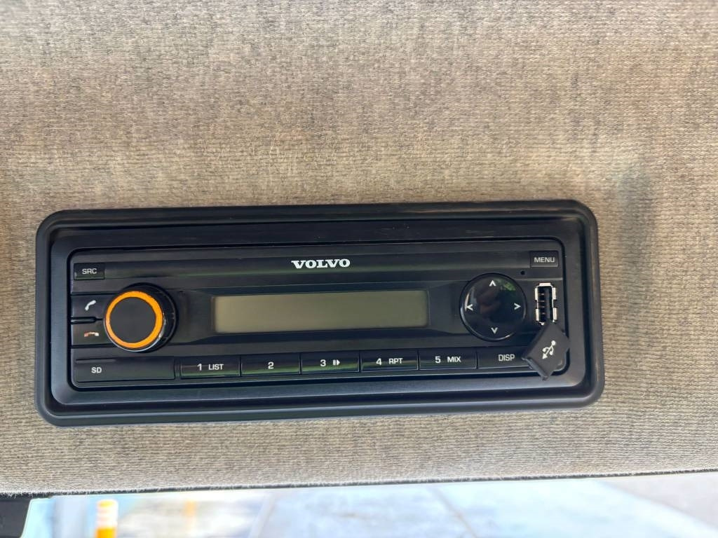 Ťahačový kĺbový damper Volvo A 25 G: obrázok 16