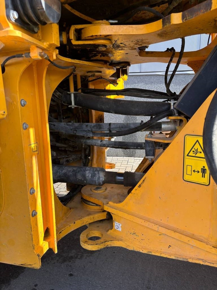 Kolesový nakladač Volvo L 70 H: obrázok 20