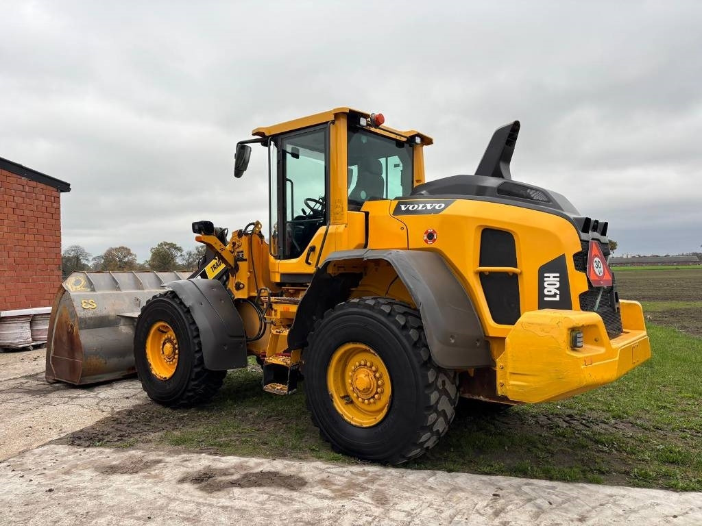 Volvo L 90 H (On Transport) - Kolesový nakladač: obrázok 3 Volvo L 90 H (On Transport) - Kolesový nakladač: obrázok 3