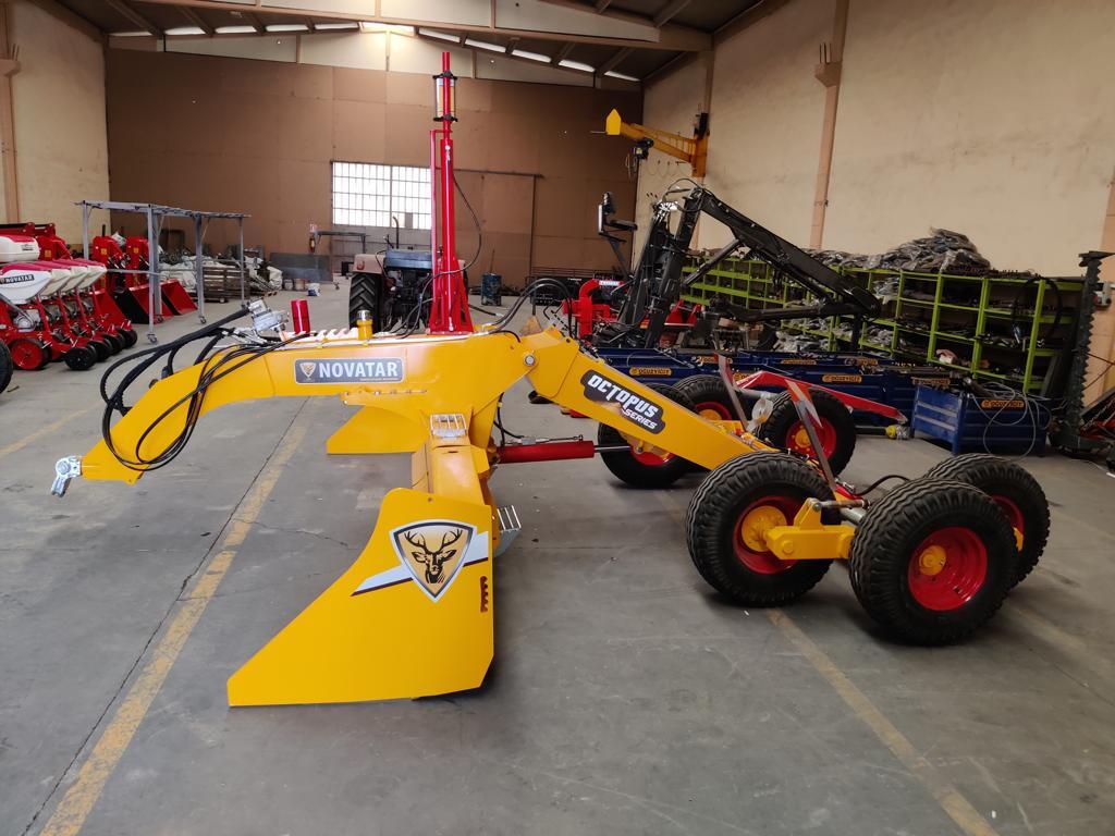 Novatar Laser Controlled Land Leveler - Stroj na obrábanie pôdy: obrázok 5 Novatar Laser Controlled Land Leveler - Stroj na obrábanie pôdy: obrázok 5