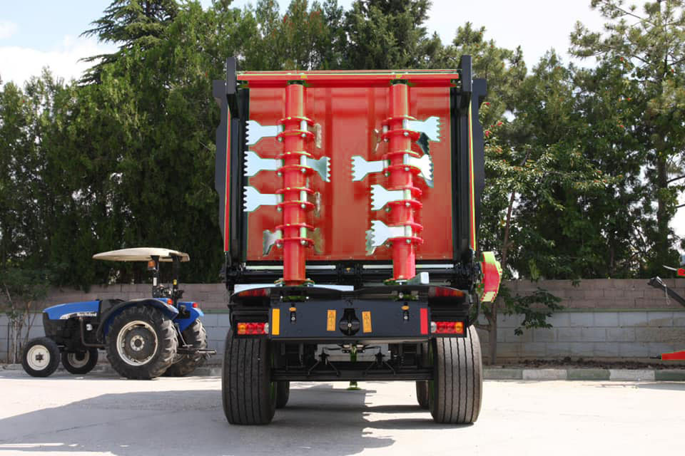 Novatar Manure Spreader Trailer 20 M3 - Rozmetadlo hnoja: obrázok 2 Novatar Manure Spreader Trailer 20 M3 - Rozmetadlo hnoja: obrázok 2