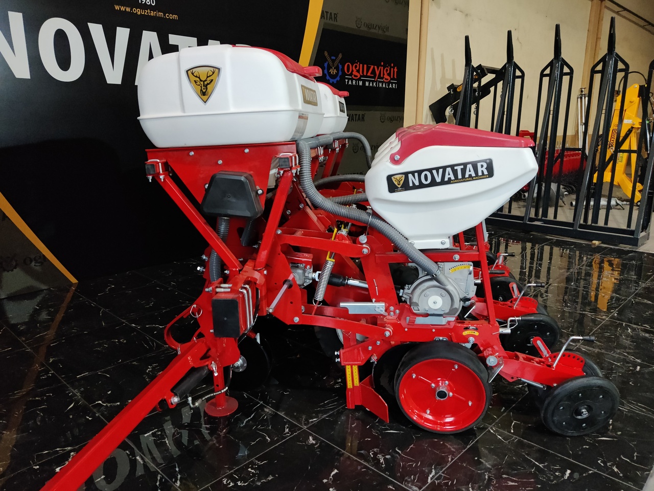 Novatar Pneumatic Seed Drill Machine - Přesný sejací stroj: obrázok 3 Novatar Pneumatic Seed Drill Machine - Přesný sejací stroj: obrázok 3