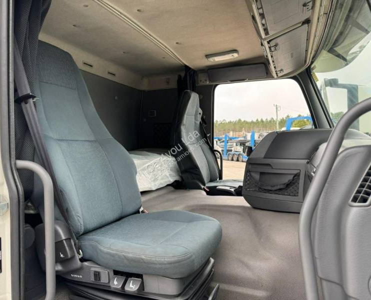 Nákladné vozidlo na prepravu automobilov, Náves prepravník áut Volvo FM13: obrázok 9 Nákladné vozidlo na prepravu automobilov, Náves prepravník áut Volvo FM13: obrázok 9