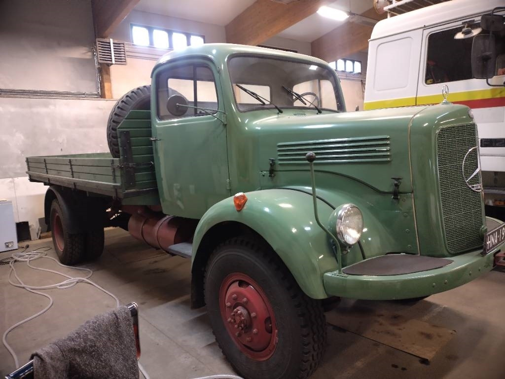 Mercedes-Benz 4x4 Kippilava,museo rekisterissä - Sklápač: obrázok 1 Mercedes-Benz 4x4 Kippilava,museo rekisterissä - Sklápač: obrázok 1