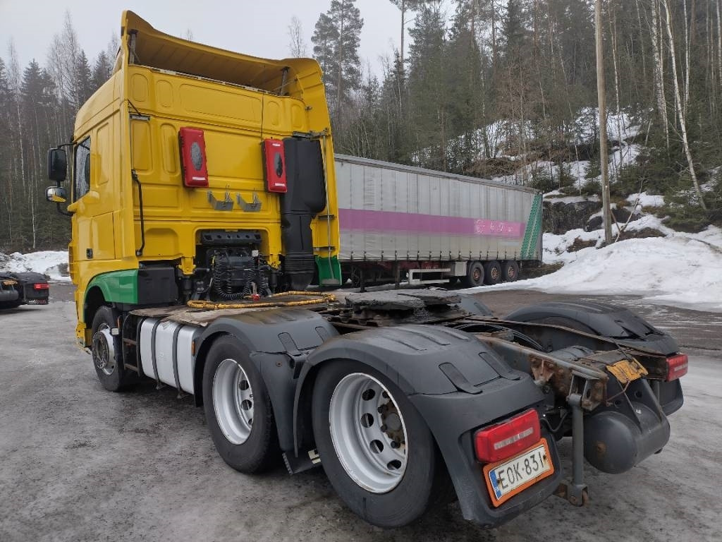 DAF XF440 Euro6 6x2 , hydrauliikka - Ťahač: obrázok 4 DAF XF440 Euro6 6x2 , hydrauliikka - Ťahač: obrázok 4