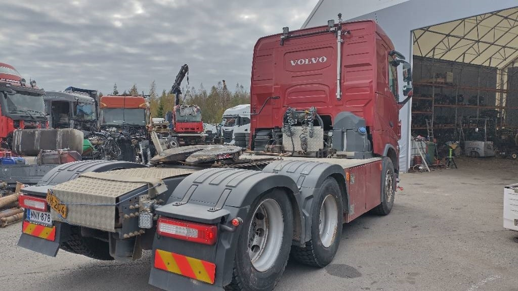 Volvo FH13 6x4 nouseva teliveto, HYDR!! - Ťahač: obrázok 4 Volvo FH13 6x4 nouseva teliveto, HYDR!! - Ťahač: obrázok 4