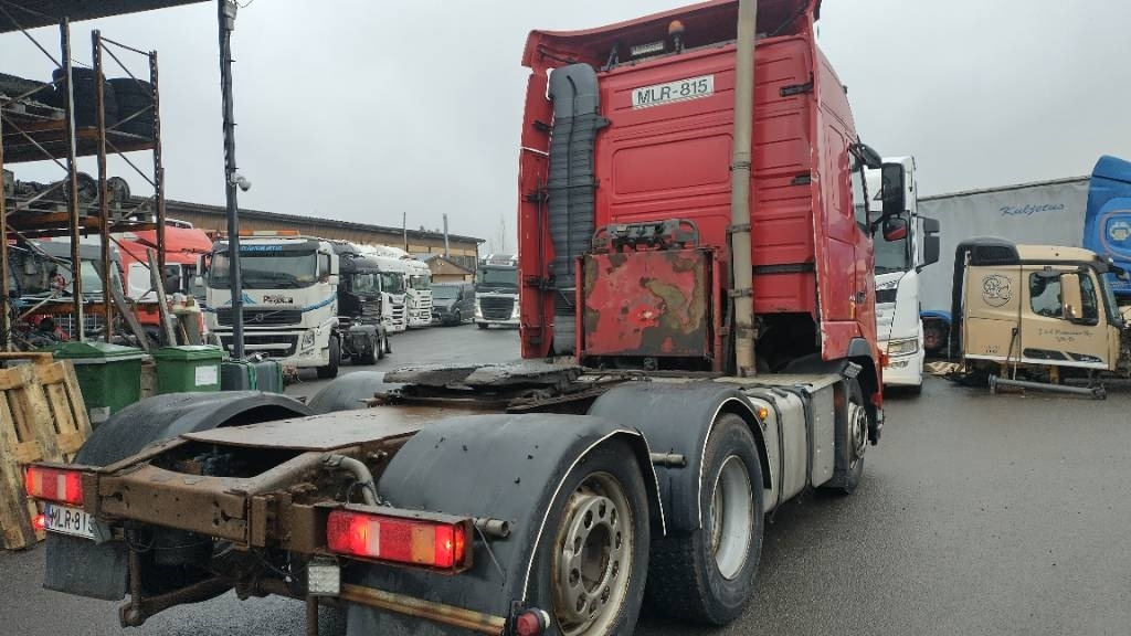 Volvo FH480 6x2 takateli veturi, hydrauliikka,manuaali - Ťahač: obrázok 2 Volvo FH480 6x2 takateli veturi, hydrauliikka,manuaali - Ťahač: obrázok 2
