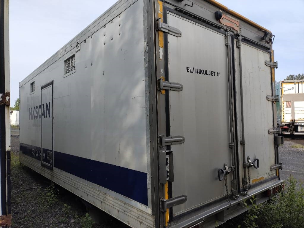 VAK Eläinkuljetuskori, hissi - Skříňová nadstavba: obrázok 2 VAK Eläinkuljetuskori, hissi - Skříňová nadstavba: obrázok 2