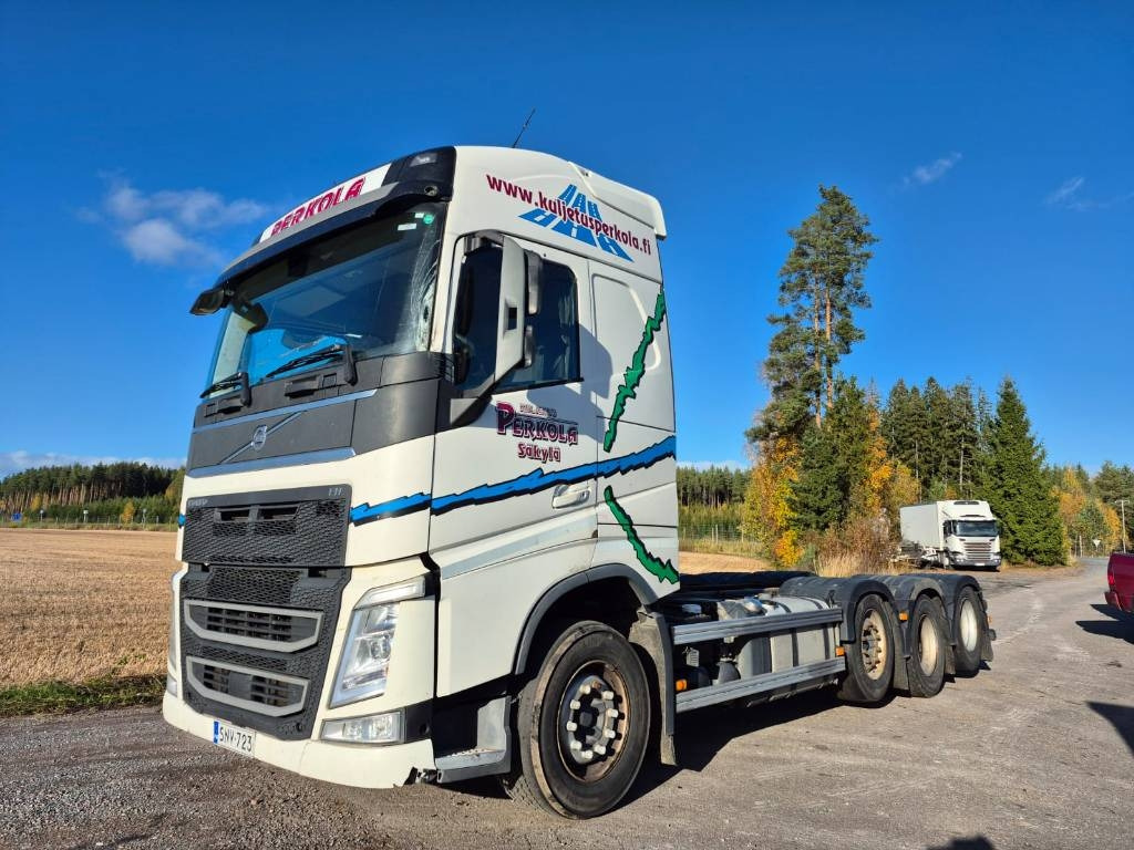 Volvo FH500 8x2 alusta - Podvozek s kabinou: obrázok 1 Volvo FH500 8x2 alusta - Podvozek s kabinou: obrázok 1