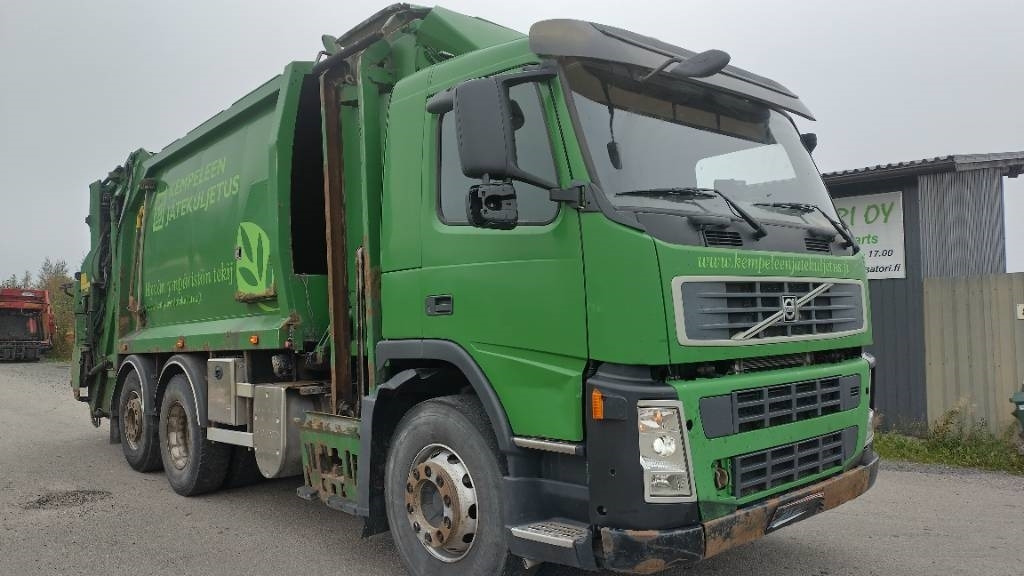 Volvo FM9 6x2 pakkaaja +nostin +etukippo - Auto na odvoz odpadu: obrázok 4 Volvo FM9 6x2 pakkaaja +nostin +etukippo - Auto na odvoz odpadu: obrázok 4