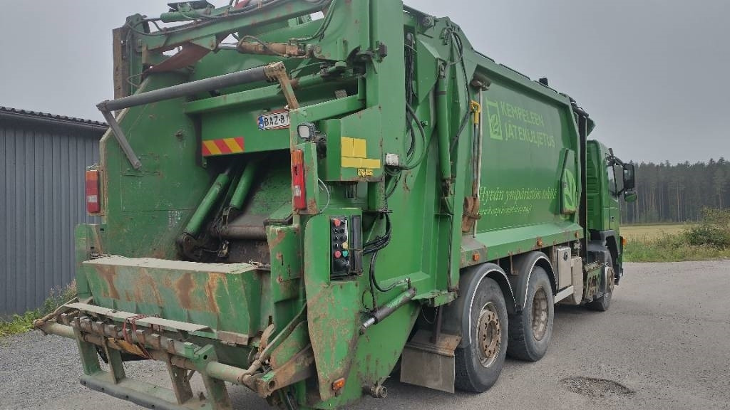 Volvo FM9 6x2 pakkaaja +nostin +etukippo - Auto na odvoz odpadu: obrázok 2 Volvo FM9 6x2 pakkaaja +nostin +etukippo - Auto na odvoz odpadu: obrázok 2