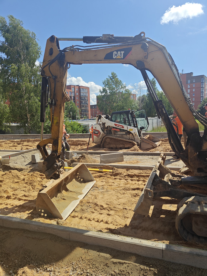 CATERPILLAR 305E2 - Mini rýpadlo: obrázok 3 CATERPILLAR 305E2 - Mini rýpadlo: obrázok 3