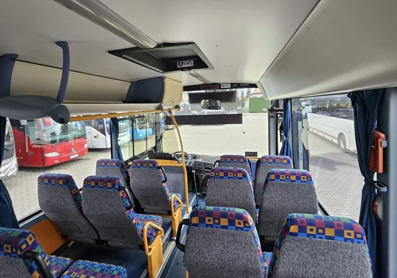 Irisbus RECREO / SPROWADZONE / MANUAL / WEBASTO - Prímestský autobus: obrázok 5 Irisbus RECREO / SPROWADZONE / MANUAL / WEBASTO - Prímestský autobus: obrázok 5