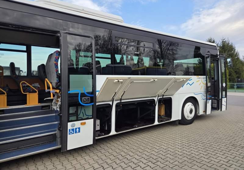 Prímestský autobus Irisbus RECREO/ SPROWADZONY/ KLIMA / 251 000 KM: obrázok 13