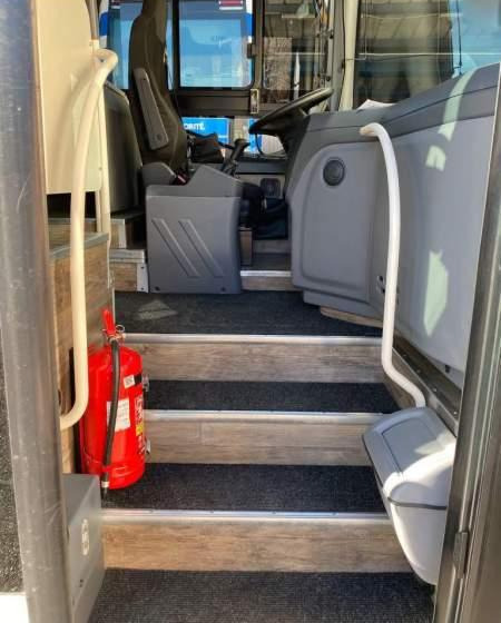 Iveco CROSSWAY/ DŁUGOŚĆ 10.70 M / MANUAL / EURO 6 - Prímestský autobus: obrázok 3 Iveco CROSSWAY/ DŁUGOŚĆ 10.70 M / MANUAL / EURO 6 - Prímestský autobus: obrázok 3