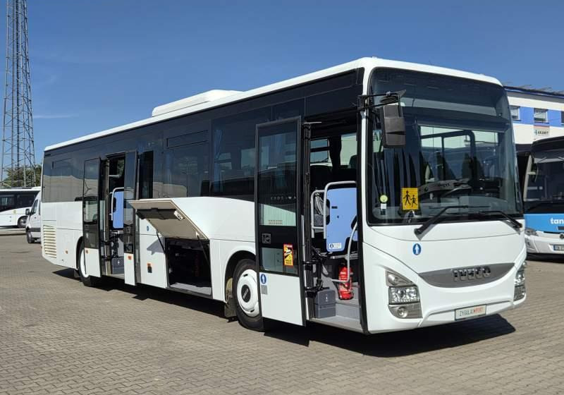 Prímestský autobus Iveco CROSSWAY/ SPROWADZONY / 12 M / 81 000 KM: obrázok 19