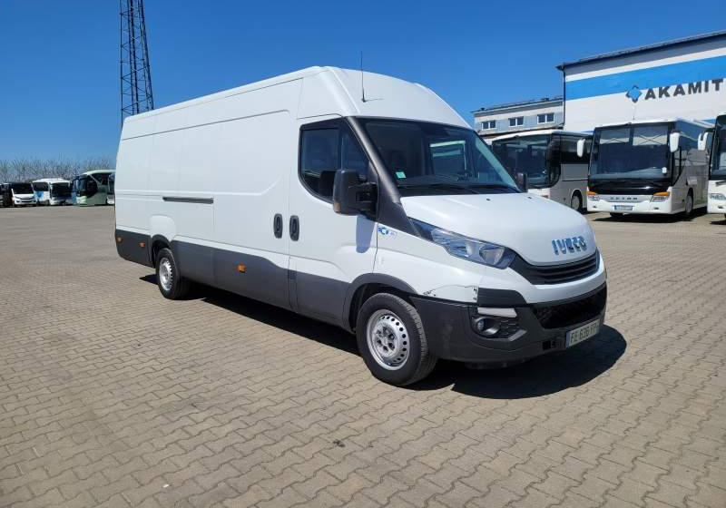 Iveco DAILY 35-140 / SPROWADZONY Z FRANCJI / TEMPOMAT - Furgon: obrázok 4 Iveco DAILY 35-140 / SPROWADZONY Z FRANCJI / TEMPOMAT - Furgon: obrázok 4