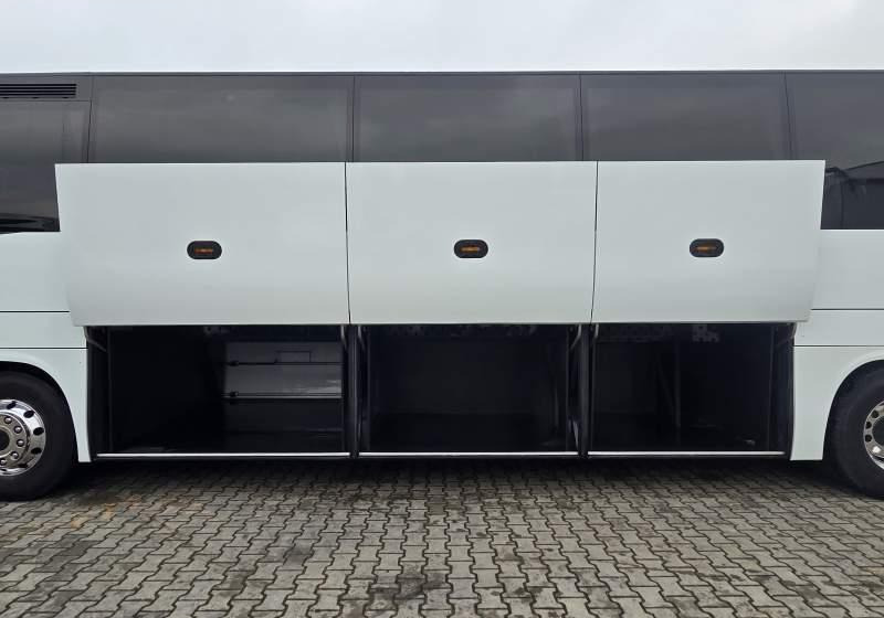 Iveco MAGELYS / SPROWADZONY / 59 MIEJSC/ WC - Autokar: obrázok 4 Iveco MAGELYS / SPROWADZONY / 59 MIEJSC/ WC - Autokar: obrázok 4