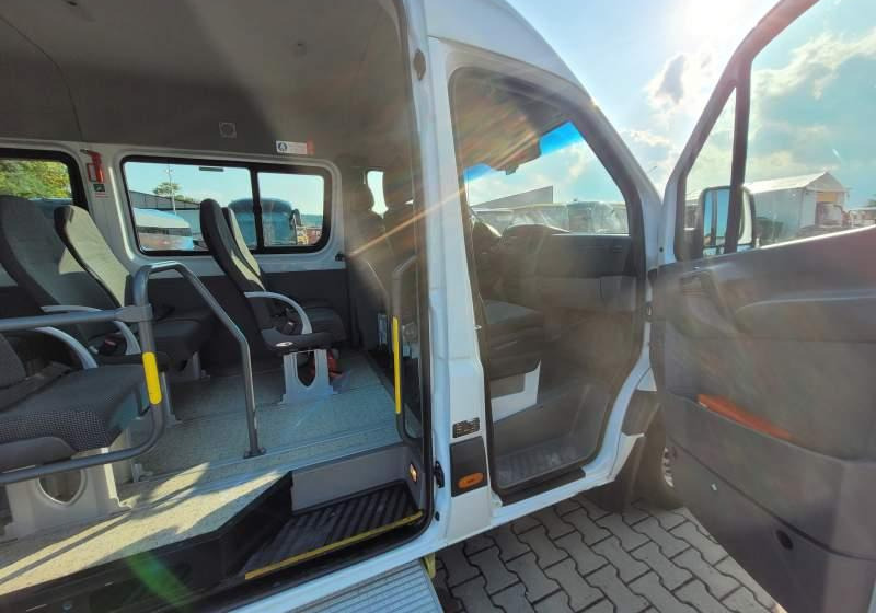 Mercedes-Benz 513 SPRINTER TRANSFER / SPROWADZONY/ MANUAL - Minibus, Mikrobus: obrázok 4 Mercedes-Benz 513 SPRINTER TRANSFER / SPROWADZONY/ MANUAL - Minibus, Mikrobus: obrázok 4