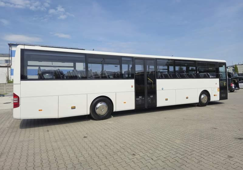 Mercedes-Benz INTOURO/ SPROWADZONY/ MANUAL/ 64 MIEJSCA - Prímestský autobus: obrázok 3 Mercedes-Benz INTOURO/ SPROWADZONY/ MANUAL/ 64 MIEJSCA - Prímestský autobus: obrázok 3