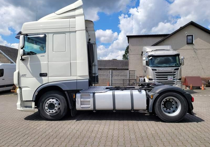 DAF XF510 SPACE CAB / SPROWADZONY / MANUAL / RETARDER - Ťahač: obrázok 5 DAF XF510 SPACE CAB / SPROWADZONY / MANUAL / RETARDER - Ťahač: obrázok 5