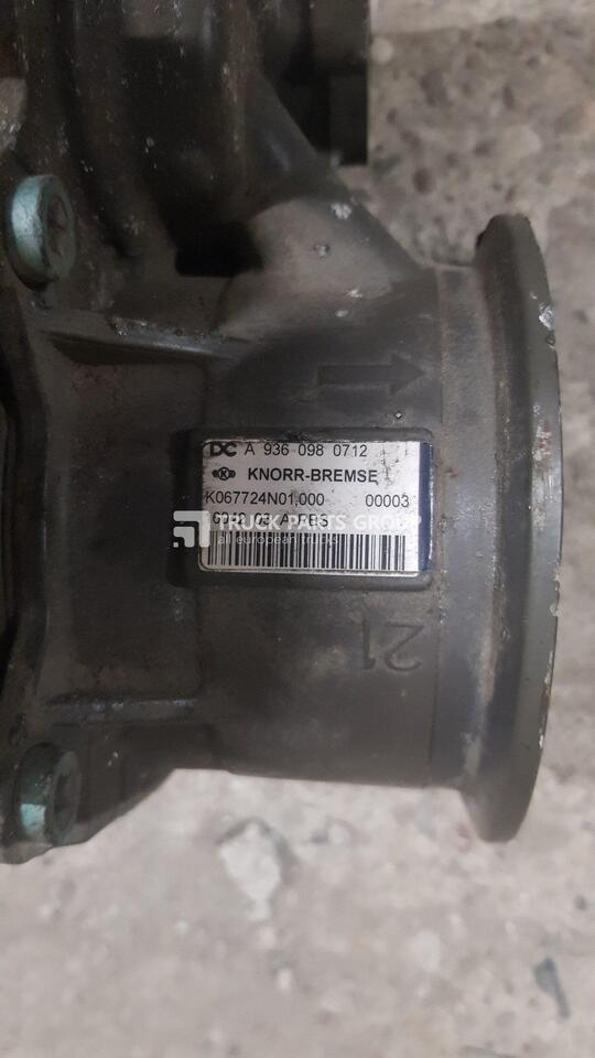 MERCEDES-BENZ Mercedes-Benz Atego, OM936LA, EURO6 valve unit, 9360980712, injection module, air blow-in control unit, 6-pole PBS unit, KNORR-BREMSE, K067724N01 - Ventil pre Nákladné auto: obrázok 2 MERCEDES-BENZ Mercedes-Benz Atego, OM936LA, EURO6 valve unit, 9360980712, injection module, air blow-in control unit, 6-pole PBS unit, KNORR-BREMSE, K067724N01 - Ventil pre Nákladné auto: obrázok 2
