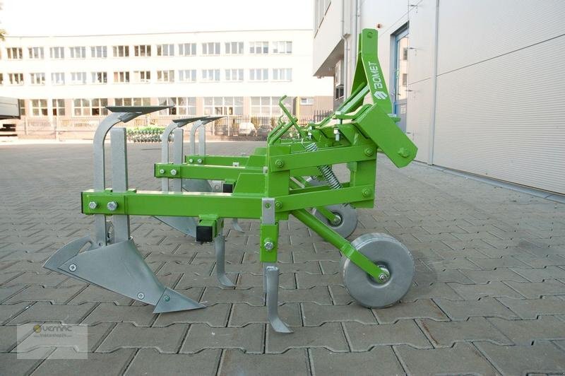 BOMET Kartoffelhäufler Jäthacke-Häufler Bomet P475 inkl. Striegel - Stroj na zemiaky: obrázok 4 BOMET Kartoffelhäufler Jäthacke-Häufler Bomet P475 inkl. Striegel - Stroj na zemiaky: obrázok 4