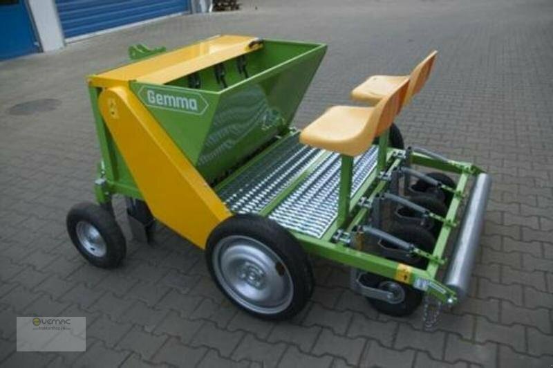 BOMET Pflanzmaschine Bomet Gemma S290 Setzmaschine Zwiebeln 3reihig NEU - Sadzač zemiakov: obrázok 1 BOMET Pflanzmaschine Bomet Gemma S290 Setzmaschine Zwiebeln 3reihig NEU - Sadzač zemiakov: obrázok 1