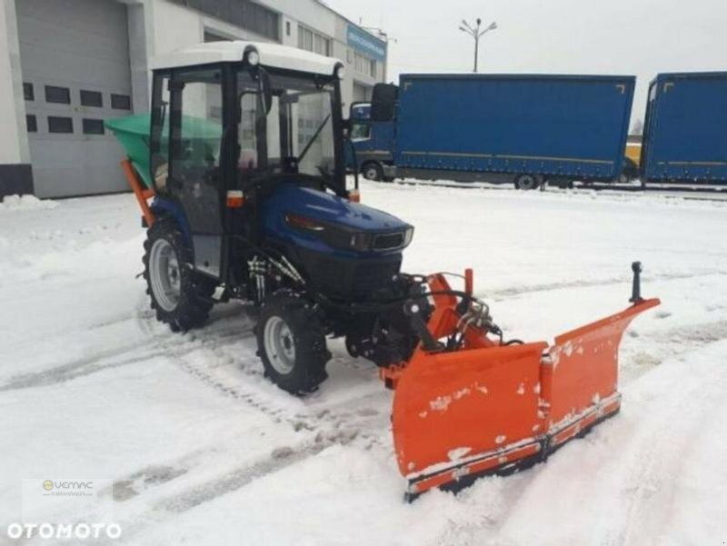 Farmtrac Farmtrac 26 26PS Winterdienst Traktor Schneeschild Streuer NEU - Komunálny traktor: obrázok 4 Farmtrac Farmtrac 26 26PS Winterdienst Traktor Schneeschild Streuer NEU - Komunálny traktor: obrázok 4