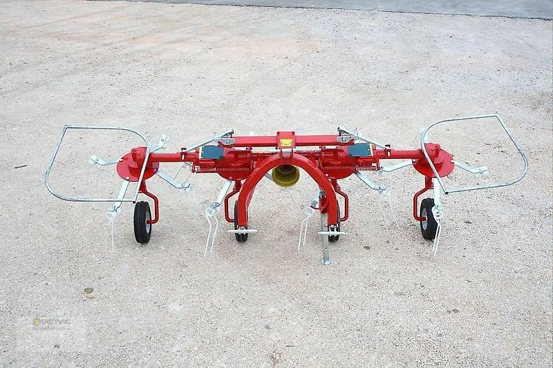 Vemac Heuwender 290 Daros 4GS Kreiselheuwender Kreiselwender NEU - Obracač sena: obrázok 1 Vemac Heuwender 290 Daros 4GS Kreiselheuwender Kreiselwender NEU - Obracač sena: obrázok 1