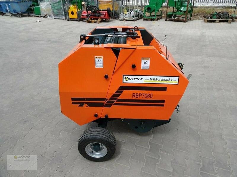 Vemac Mini Presse Rundballenpresse NEU - Lis na okrúhle balíky: obrázok 3 Vemac Mini Presse Rundballenpresse NEU - Lis na okrúhle balíky: obrázok 3