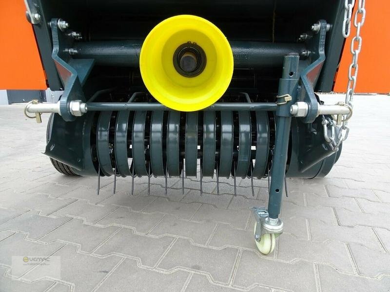 Vemac Mini Presse Rundballenpresse NEU - Lis na okrúhle balíky: obrázok 5 Vemac Mini Presse Rundballenpresse NEU - Lis na okrúhle balíky: obrázok 5