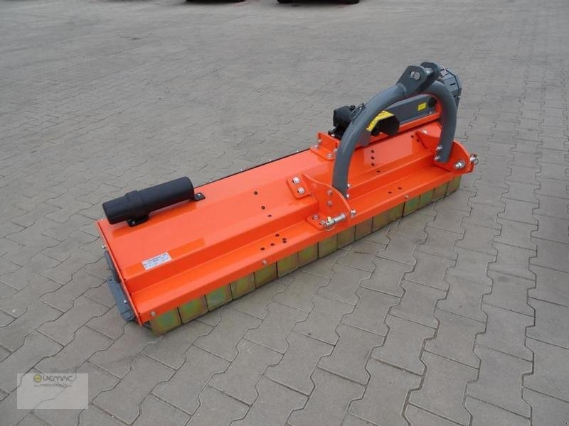 Vemac Mulcher Schlegelmulcher ML125 125cm NEU - Kladivkový mulčovač: obrázok 4 Vemac Mulcher Schlegelmulcher ML125 125cm NEU - Kladivkový mulčovač: obrázok 4