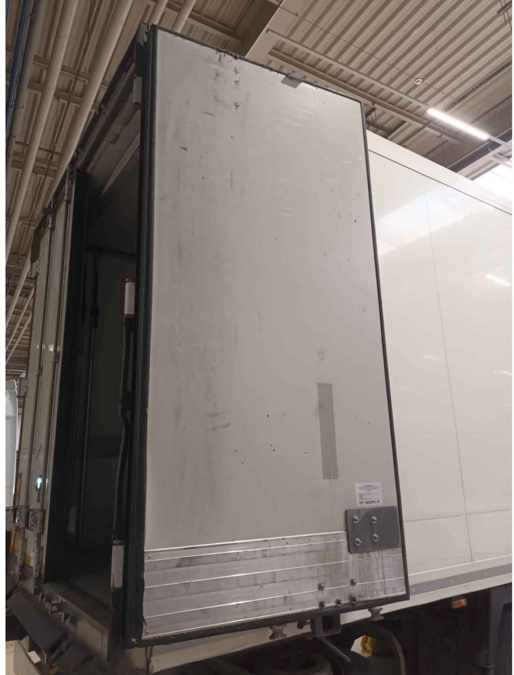 2018 Krone SDR Double Deck Cool Liner FP45 ThermoKing SLXi 300 Lifting Axle - Náves chladírenské: obrázok 5 2018 Krone SDR Double Deck Cool Liner FP45 ThermoKing SLXi 300 Lifting Axle - Náves chladírenské: obrázok 5