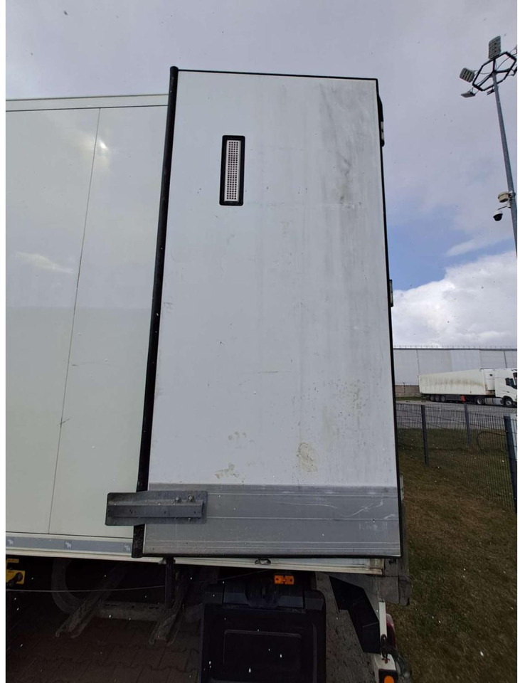 2019/2020 Schmitz Cargobull SKO FP 60 ThermoKing SLXi 300 - Náves chladírenské: obrázok 5 2019/2020 Schmitz Cargobull SKO FP 60 ThermoKing SLXi 300 - Náves chladírenské: obrázok 5