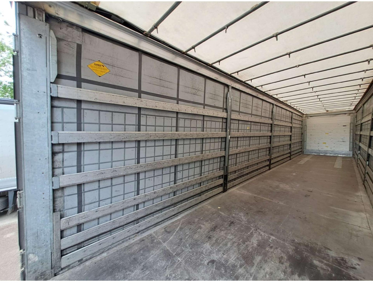 2019 Schmitz Cargobull SCS24/L Varios - Plachtový náves: obrázok 4 2019 Schmitz Cargobull SCS24/L Varios - Plachtový náves: obrázok 4