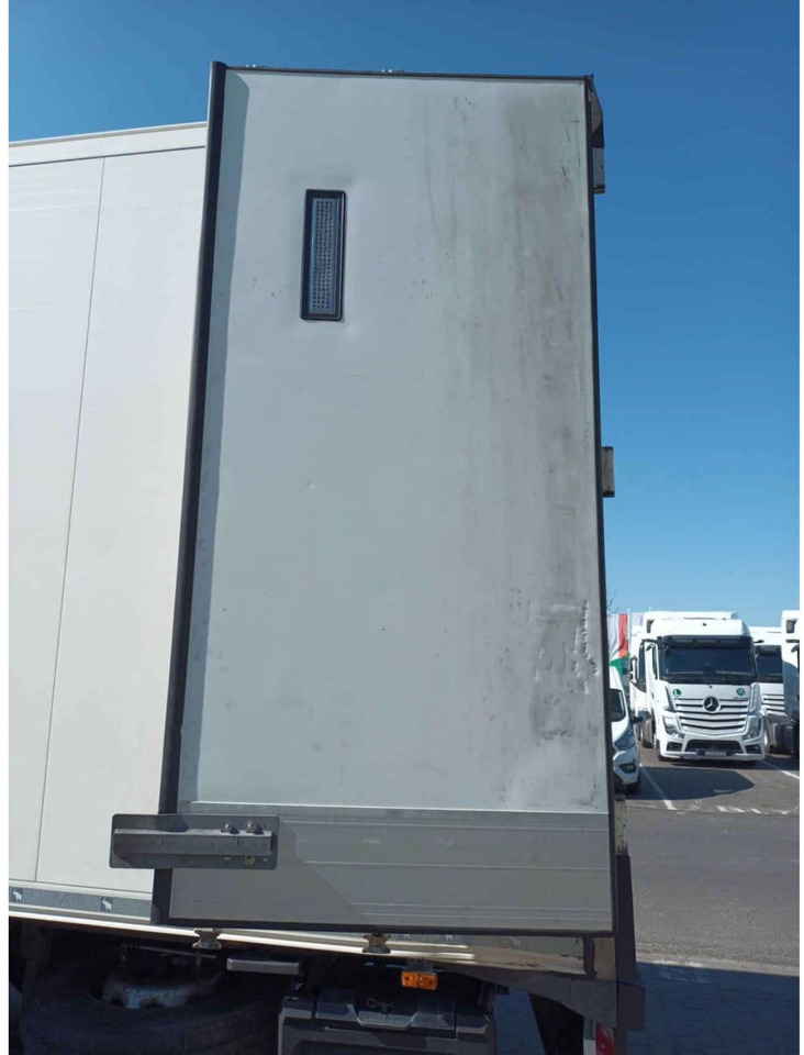 2020 Schmitz Cargobull SKO FP 60 ThermoKing SLXi 300 - Náves chladírenské: obrázok 4 2020 Schmitz Cargobull SKO FP 60 ThermoKing SLXi 300 - Náves chladírenské: obrázok 4