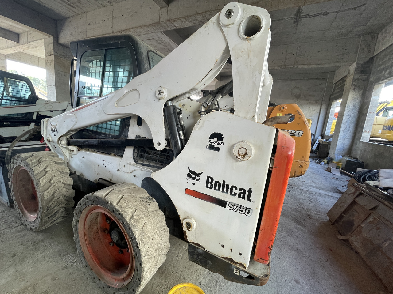 Bobcat S750 - Šmykom riadený nakladač: obrázok 3 Bobcat S750 - Šmykom riadený nakladač: obrázok 3