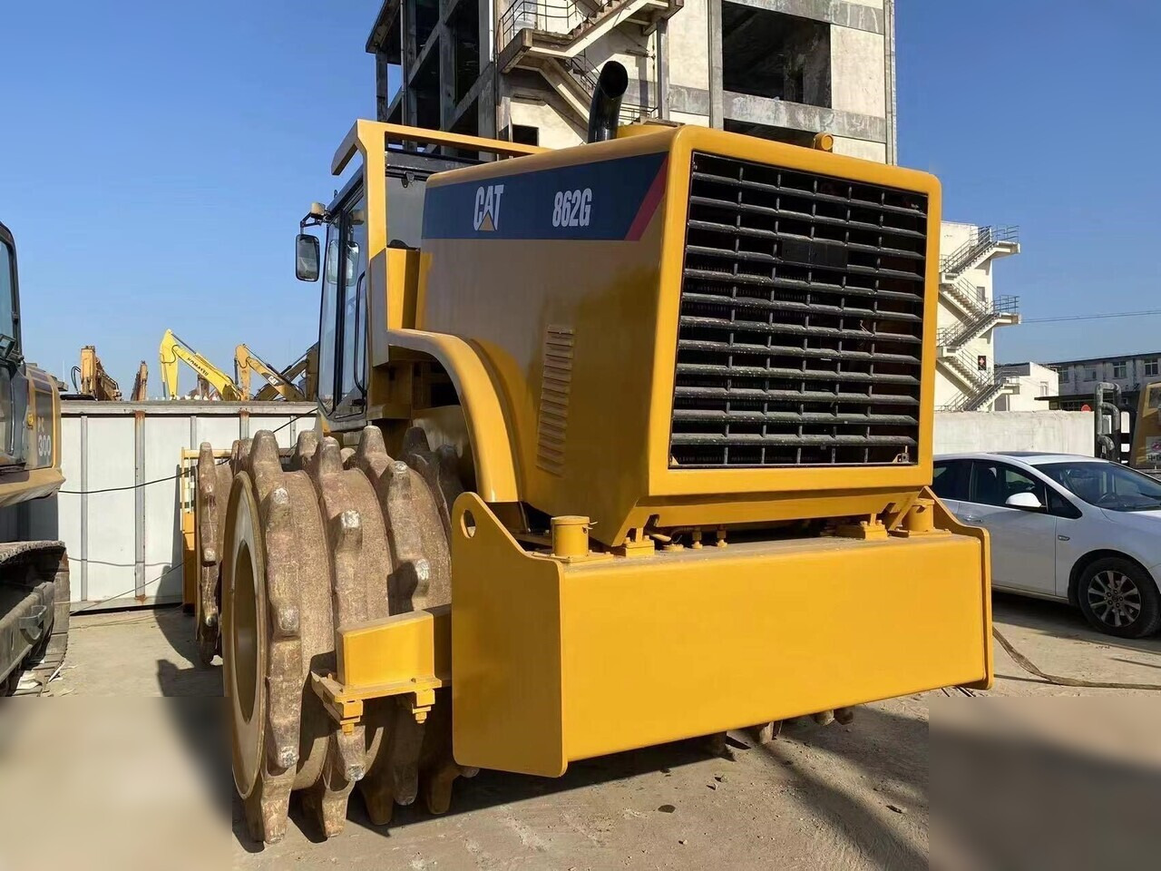 CATERPILLAR 826G - Kompaktor: obrázok 2 CATERPILLAR 826G - Kompaktor: obrázok 2