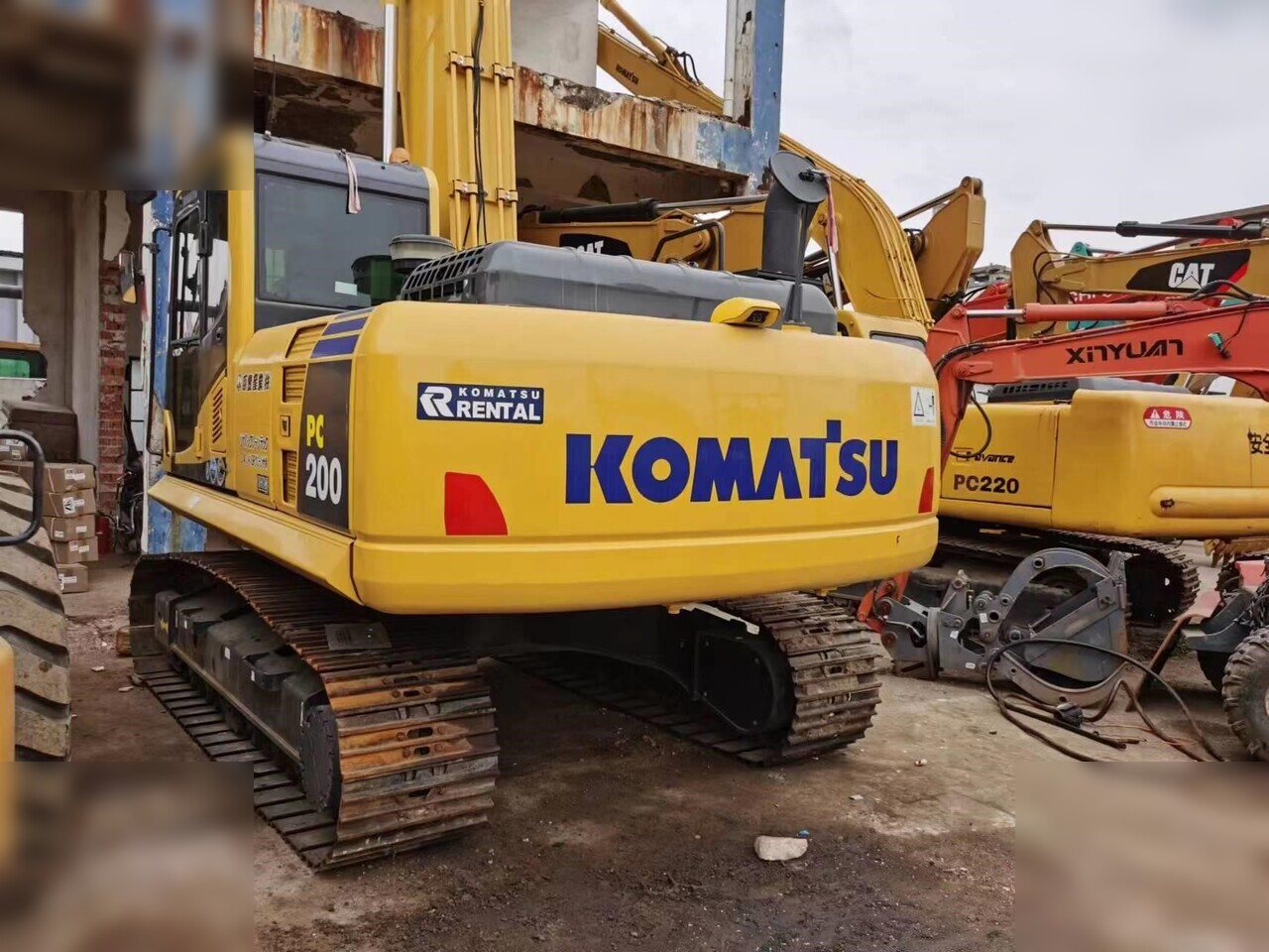 KOMATSU PC200 - Pásové rýpadlo: obrázok 1 KOMATSU PC200 - Pásové rýpadlo: obrázok 1