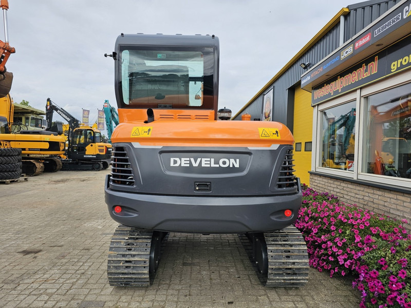 Develon DX60E-10N - Mini rýpadlo: obrázok 4 Develon DX60E-10N - Mini rýpadlo: obrázok 4