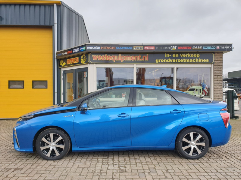 Toyota Mirai - Sedan: obrázok 1 Toyota Mirai - Sedan: obrázok 1