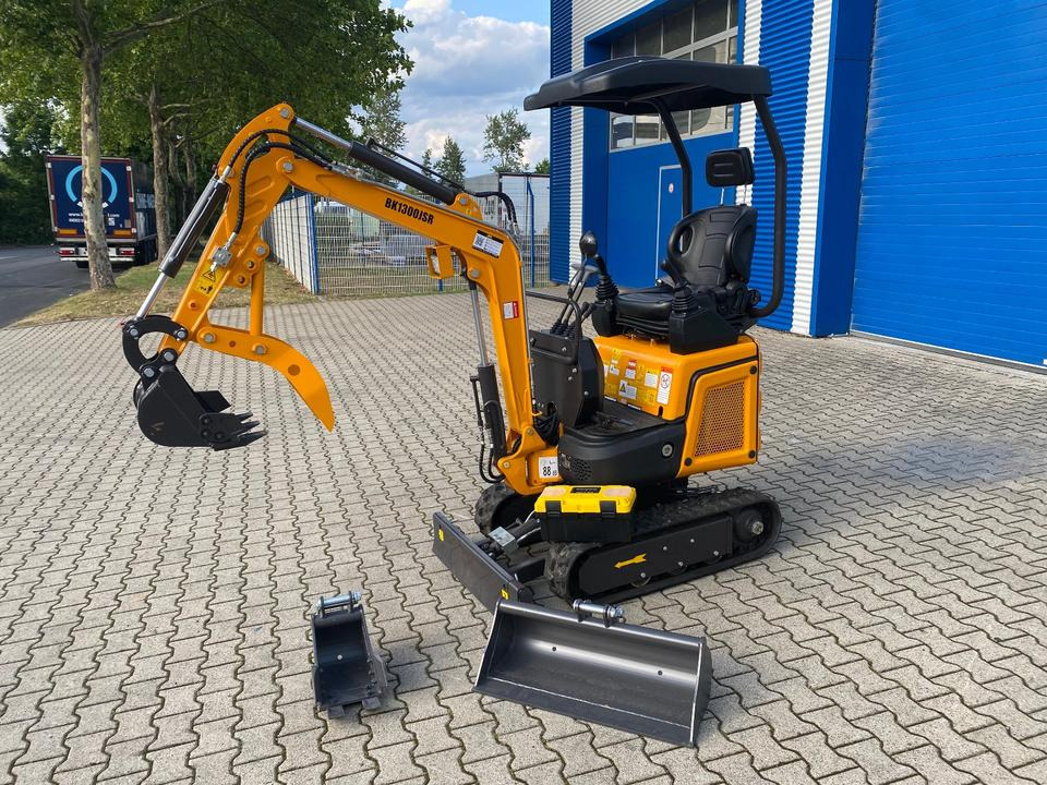 Minibagger BK1300JSR inkl. Schaufelpaket *INKL.19% MWST*BERGER KRAUS* VERSTELLFAHRWERK* KUBOTA*SOFORT!* - Mini rýpadlo: obrázok 1 Minibagger BK1300JSR inkl. Schaufelpaket *INKL.19% MWST*BERGER KRAUS* VERSTELLFAHRWERK* KUBOTA*SOFORT!* - Mini rýpadlo: obrázok 1