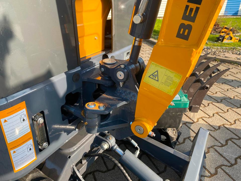 Mini rýpadlo Minibagger BK950KS + Zubehör *INKL.19% MWST*BERGER KRAUS*KABINE*SOFORT!*: obrázok 9 Mini rýpadlo Minibagger BK950KS + Zubehör *INKL.19% MWST*BERGER KRAUS*KABINE*SOFORT!*: obrázok 9